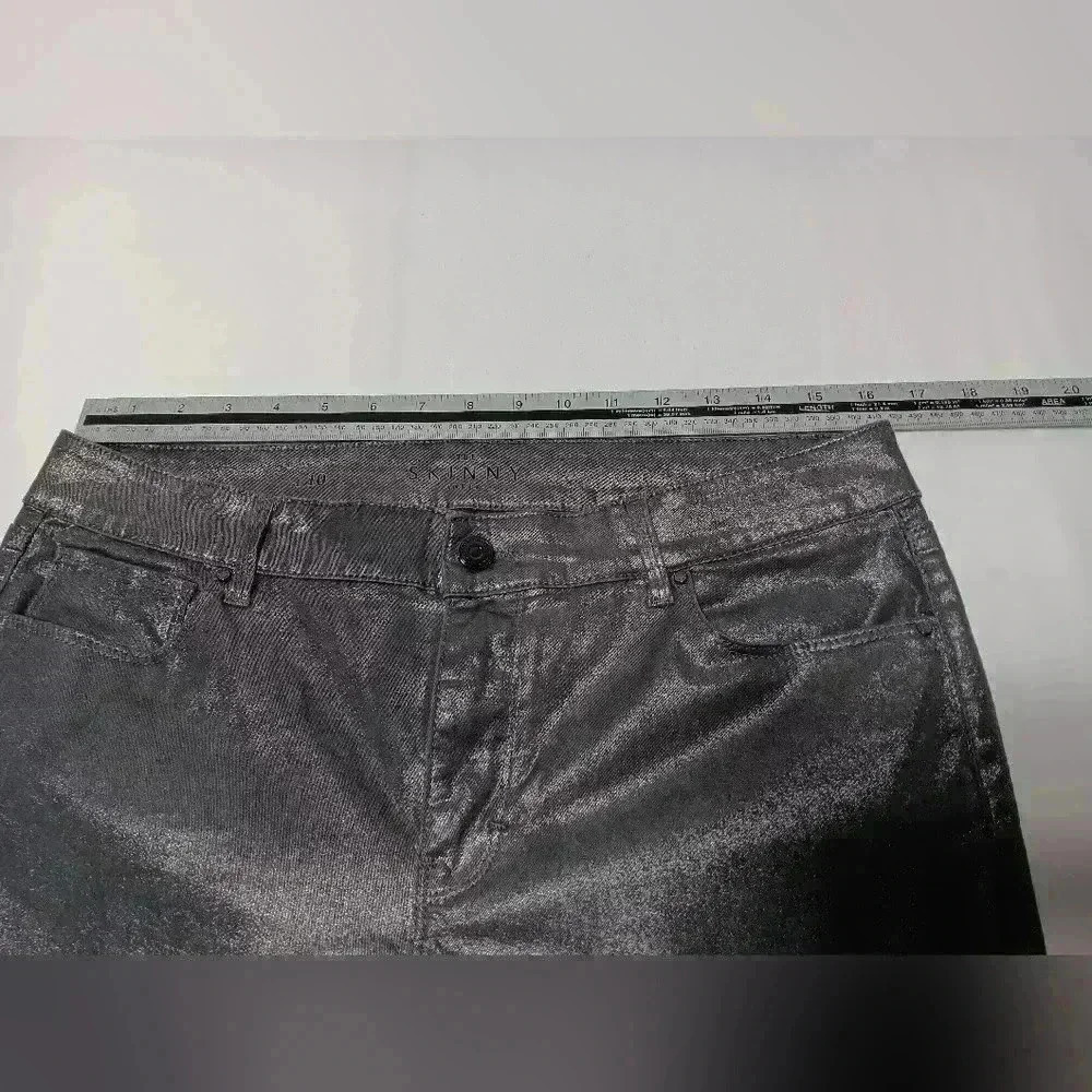 White  House Black Market The coated Skinny Ankle. Mid Rise ladies size 10. - Picture 6 of 6